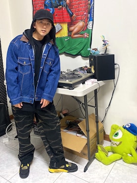 「Jordan」｜「アイテム（デニムジャケット）」を使った、Gorbinzsheさん（メンズ・170cm）の冬コーディネート