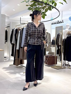 「Andemiu（アンデミュウ）のサイドストラップミュール/1045951（パンプス）」を使った、hanaka.さん（レディース・171cm）の秋コーディネート
