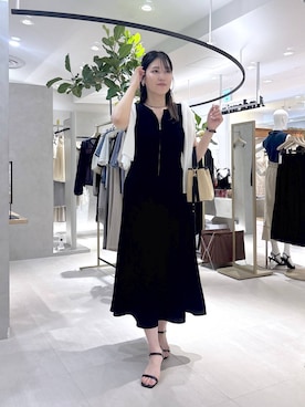 「Andemiu（アンデミュウ）の雑材メタルヒネリバッグ639656（トートバッグ、ブラック系）」を使った、hanaka.さん（レディース・171cm）の夏コーディネート