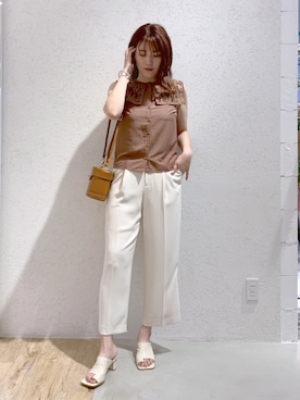 「襟付きトップス」｜「アイテム（スラックス）」を使った、hanaka.さん（レディース・171cm）の夏コーディネート