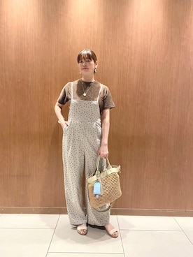 「アイテム（サロペット/オーバーオール）」を使った、北澤 希世子さん（レディース・165cm・30代）の夏コーディネート