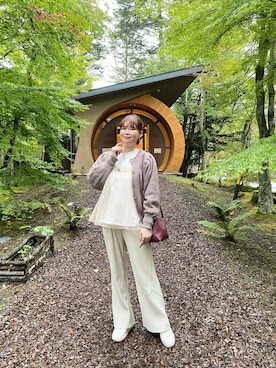 「アイテム（イヤリング）」を使った、北澤 希世子さん（レディース・165cm）の秋コーディネート