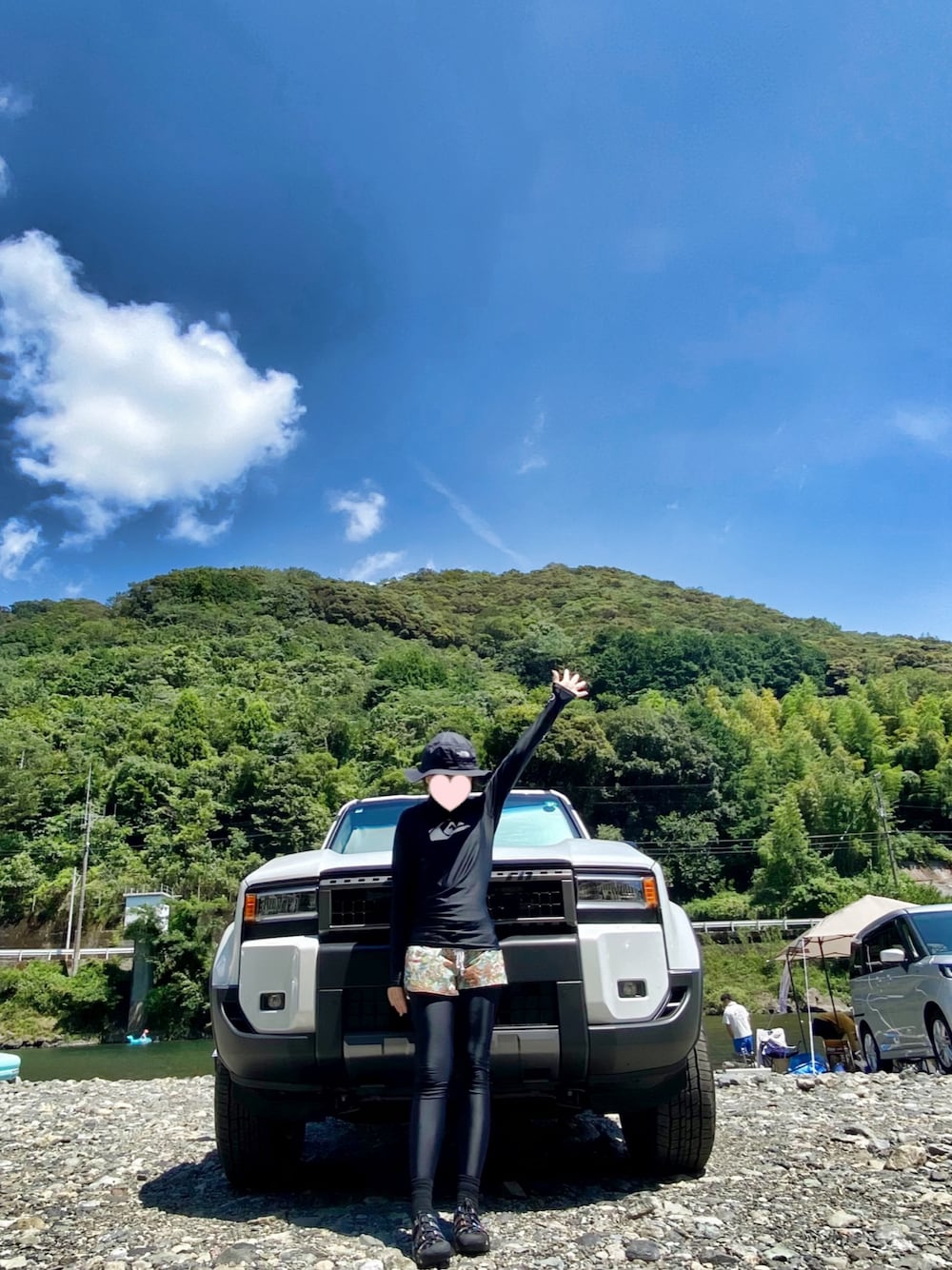 「シンプル、お出かけコーデ、夏コーデ」｜「QuiksilverのALL TIME LR YOUTH/クイックシルバーキッズ長袖ラッシュガード(水着）（ラッシュガード、ブラック系）」を使った、min_min﻿さん（レディース・151cm）の夏コーディネートの1枚目の写真