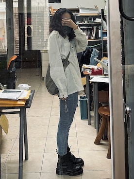 「RUST（ラスト）のアイテム（バッグ）」を使った、Helenさん（レディース・162cm）の春コーディネート