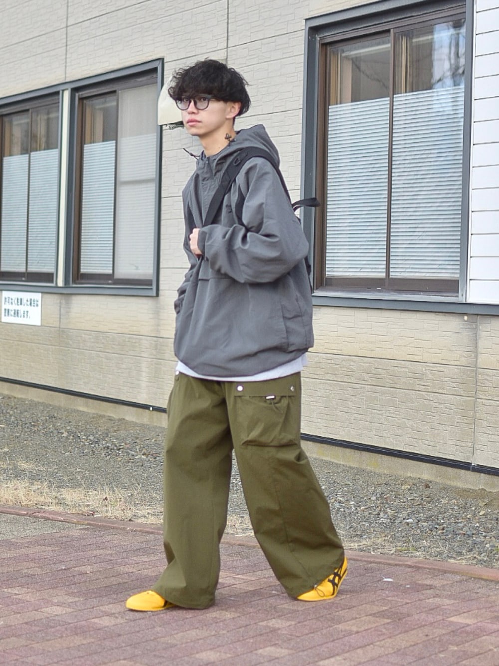 Reebok/リーボック】 別注スモールベクター刺繍ナイロンアノラックを