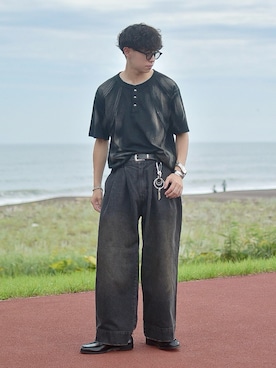 「ANDER HUNK（アンダーハンク）のMetal Henry neck T-shirt /メタルヘンリーネックTシャツ（Tシャツ/カットソー）」を使った、たいがさん（メンズ・172cm）の夏コーディネート