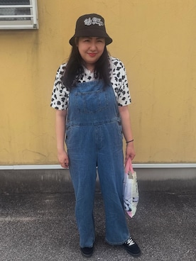 「アイテム（オールインワン・サロペット、ブルー系）」を使った、真名愛恵さん（レディース・163cm）の夏コーディネート