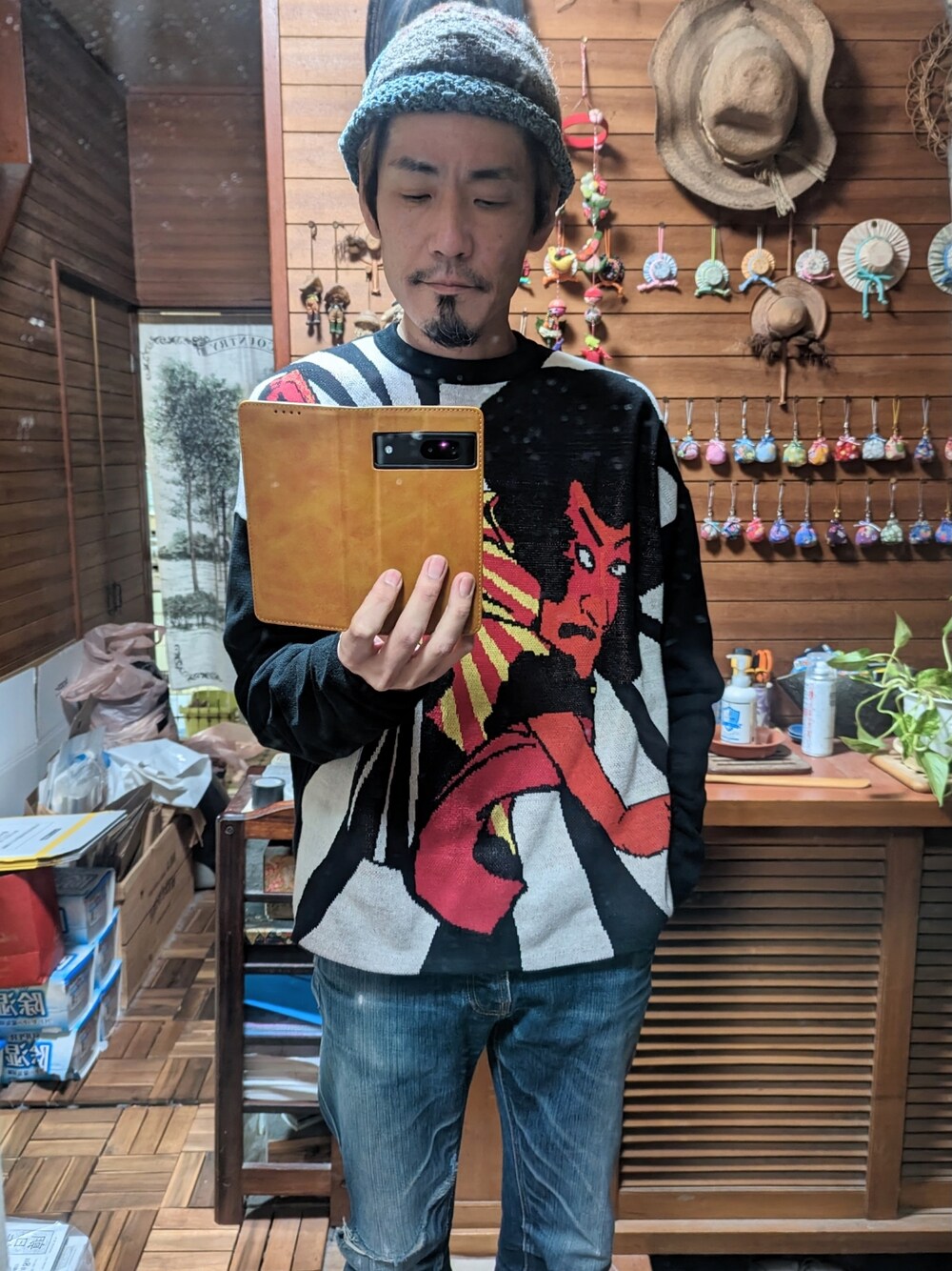 「ニット帽、KAPITAL、セーター、HARE、デニム、ヌーディージーンズ、Nudie jeans、古着、古着コーデ、古着好きな人と繋がりたい、古着屋、セレクトショップ、少しマニアックな古着のセレクトショップ」｜「KAPITALのアイテム（ニットキャップ/ビーニー、ブルー系）」を使った、 Beatnik BeaTの中の人さん（メンズ・175cm）の冬コーディネートの1枚目の写真