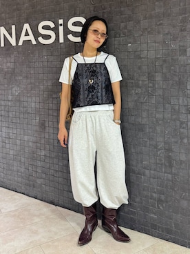 「JEANASIS（ジーナシス）のSuperiorコットンフライスTEE SS/666094（Tシャツ/カットソー、ホワイト系）」を使った、おねさん（レディース・166cm）の夏コーディネート