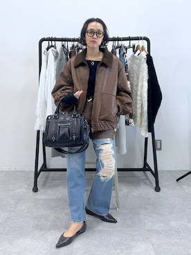 「JEANASIS（ジーナシス）のアイテム（デニムパンツ）」を使った、おねさん（レディース・167cm）の秋コーディネート