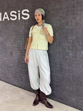 「LOWRYS FARM（ローリーズファーム）のチェックスカーフ９０＊９０　643021（バンダナ/スカーフ、ピンク系）」を使った、おねさん（レディース・166cm）の夏コーディネート