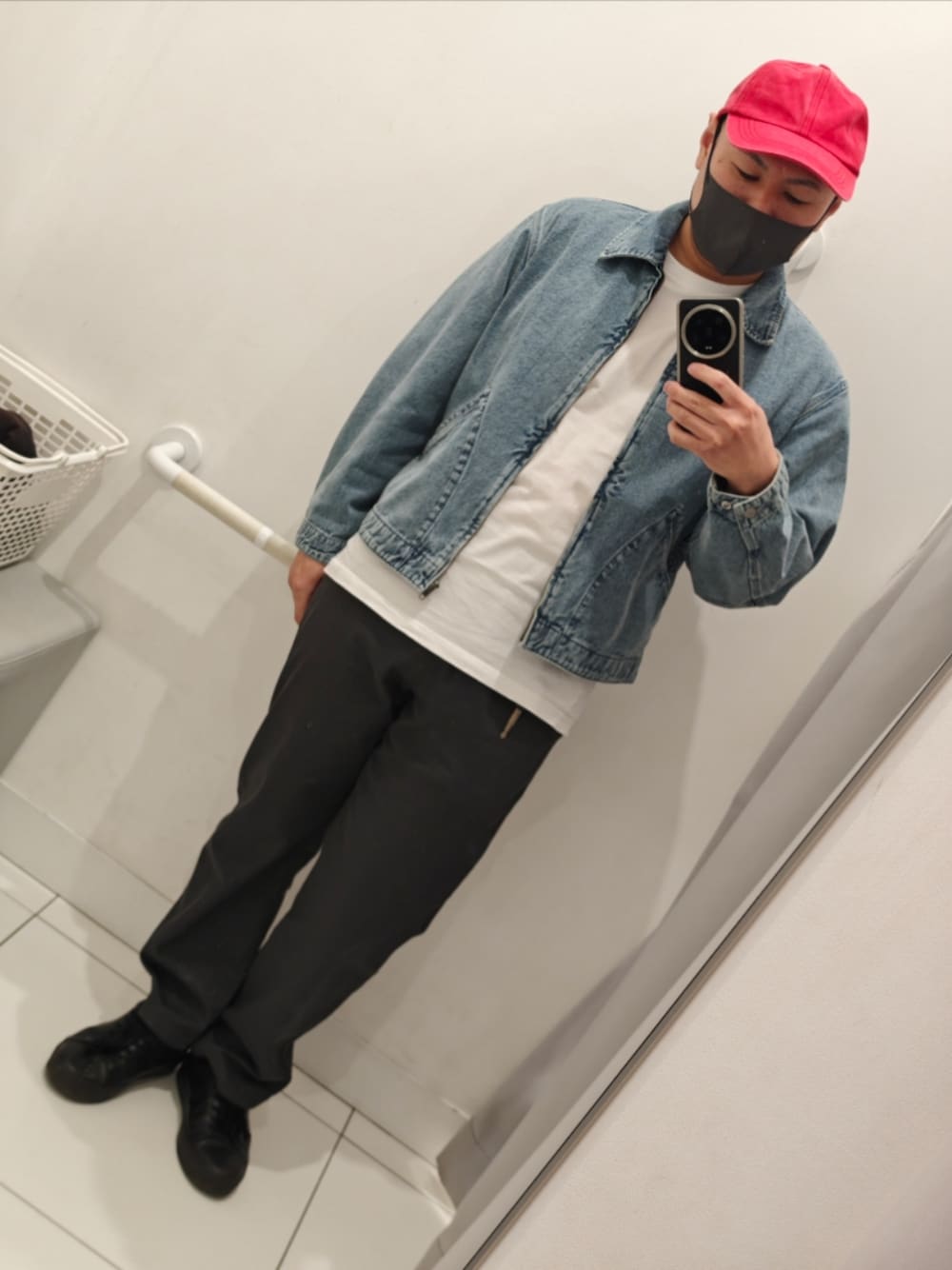 「fastfashion」｜「GUのアイテム（キャップ、レッド系）」を使った、💯さん（メンズ・172cm）の春コーディネートの1枚目の写真