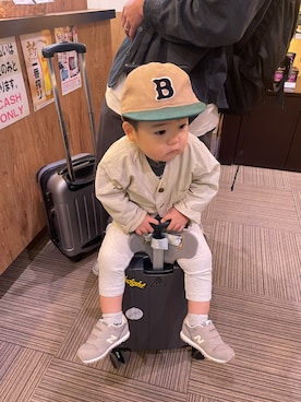 「アイテム（スウェットパンツ）」を使った、Nuts.22さん（キッズ・80cm）の秋コーディネート