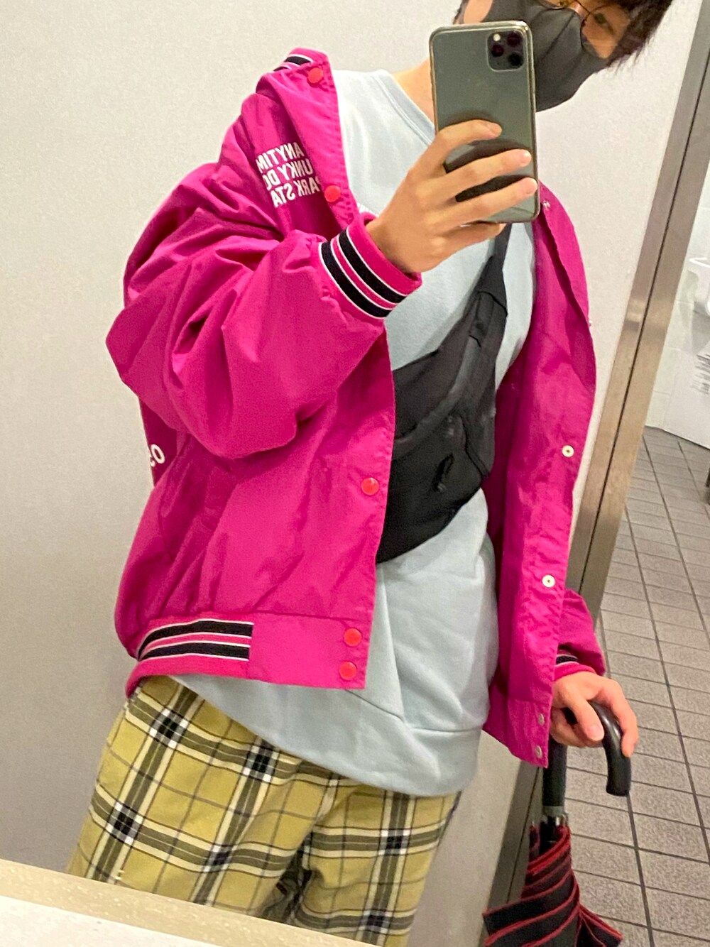 「pink」｜「RODEO CROWNS WIDE BOWLのPARK STADIUM ﾌﾞﾙｿﾞﾝ（ブルゾン、ピンク系）」を使った、けーだいさん（メンズ・169cm）の秋コーディネートの1枚目の写真