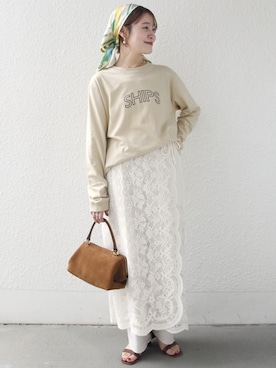 「SHIPS（シップス）の【WEB限定】 SHIPS ラウンド プリント ロゴ ロングスリーブ TEE（Tシャツ/カットソー、ベージュ系）」を使った、Arakawaさん（レディース・156cm）の夏コーディネート