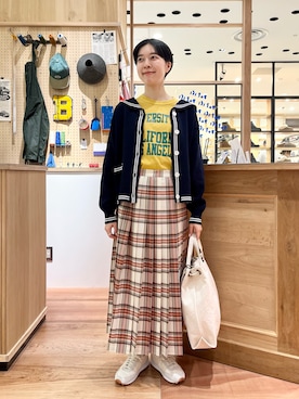 「PAR ICI（パーリッシィ）の【WEB別注カラー】セーラーカラー 配色カーディガン（カーディガン/ボレロ）」を使った、PAR ICIさん（レディース・158cm）の秋コーディネート