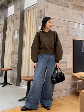 「アイテム（ローファー）」を使った、山口悠さん（レディース・160cm）の秋コーディネート