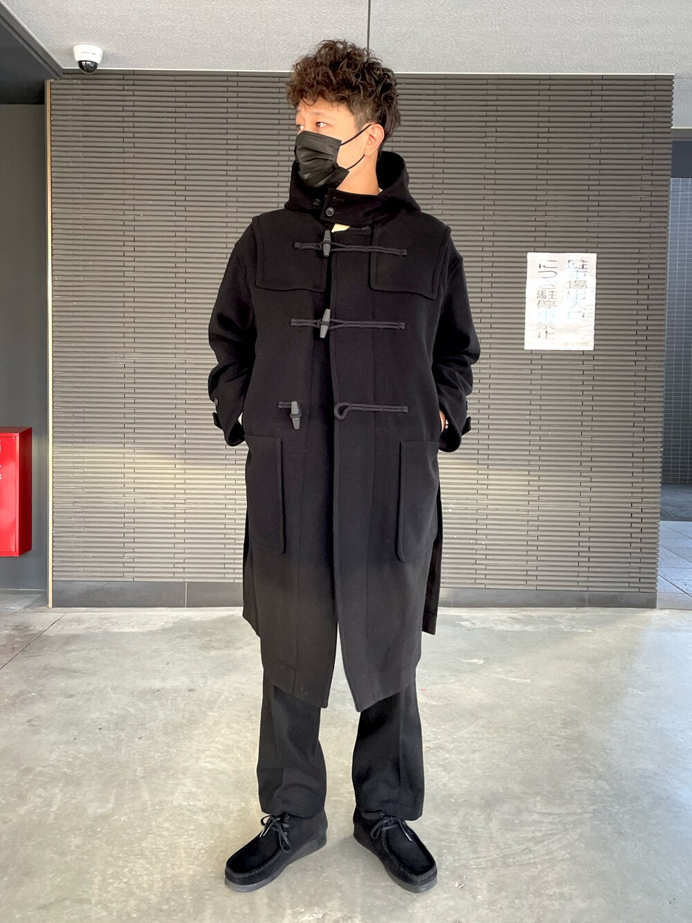 「新年一発目、ダッフルコート、ブラックコーデ」｜「UNIQLOのアイテム（ダッフルコート、ブラック系）」を使った、Munehiro.Tさん（メンズ・170cm）の冬コーディネートの1枚目の写真