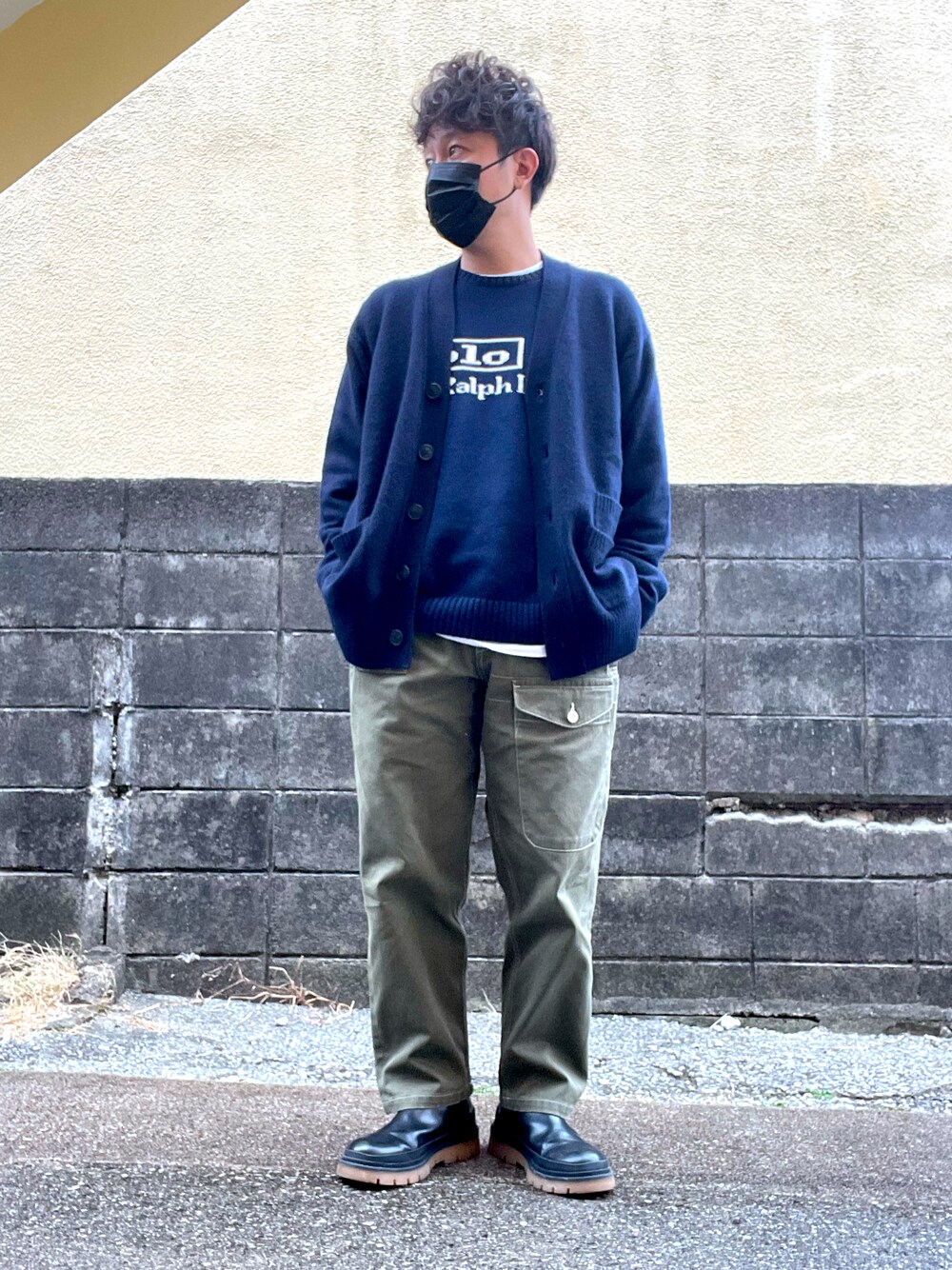 「ニット、きまわしコーデ、navy、khaki、グリーンデニム」｜「POLO RALPH LAURENのアイテム（ニット/セーター、ブルー系）」を使った、Munehiro.Tさん（メンズ・170cm）の冬コーディネートの1枚目の写真