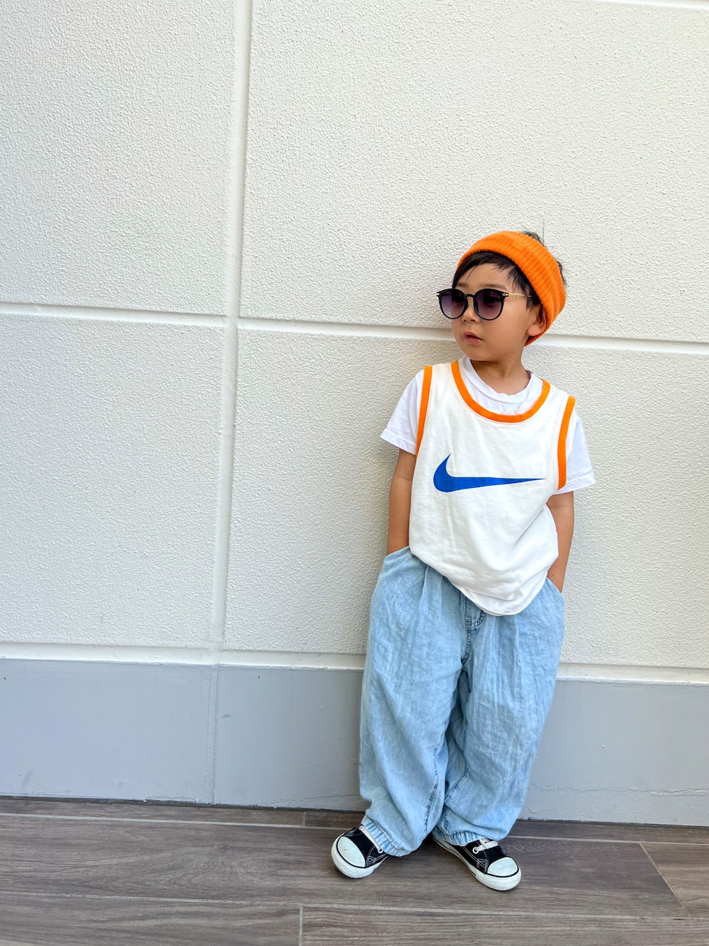 「このスタイルがお気に入り、夏コーデ、キッズコーデ、ストリート、NIKE、アメカジ、古着MIX、ZARA KIDS、デニム、男の子」｜「CONVERSEのconverse コンバース CHILD ALL STAR N Z HI キッズスニーカー(チャイルドオールスターNZHI)（スニーカー、ブラック系）」を使った、りゅーくんさん（キッズ・100cm）の夏コーディネートの1枚目の写真