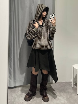 「アイテム（パーカー、グリーン系）」を使った、ɐʞnɹɐɥさん（レディース・165cm）の秋コーディネート