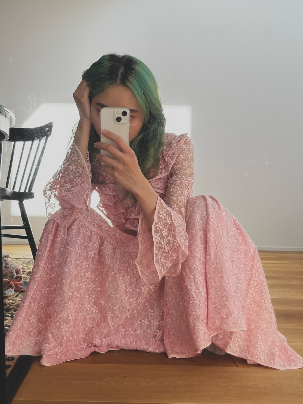 「ワンピース、レース、古着、古着ワンピース、ピンク」｜「古着のアイテム（ワンピース、ピンク系）」を使った、maikohanさん（レディース・159cm）の冬コーディネートの1枚目の写真
