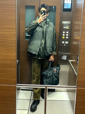 「COMOLI（コモリ）のアイテム」を使った、もんぎ たっくとさん（メンズ・177cm）の春コーディネート