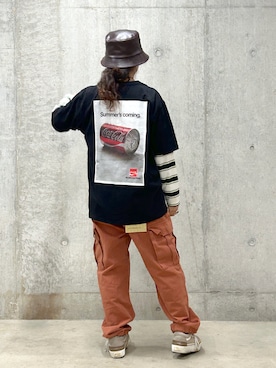 「アイテム（カーゴパンツ、レッド系）」を使った、Yasさん（レディース・156cm）の春コーディネート