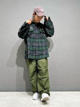 「アイテム（カーゴパンツ）」を使った、Yasさん（レディース・156cm）の秋コーディネート