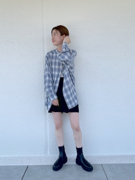 「ビッグシャツ」｜「アイテム（スラックス）」を使った、イワサキ カオリさん（レディース・165cm）の夏コーディネート