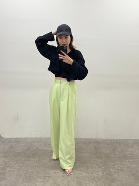 「mystic（ミスティック）の【カラー展開豊富】リボンヤーンショートカーディガン（カーディガン/ボレロ、ブラック系）」を使った、イワサキ カオリさん（レディース・167cm）の冬コーディネート