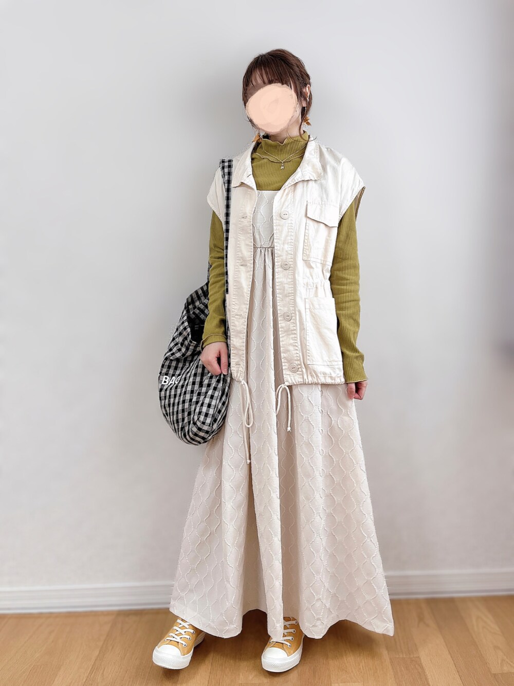 ãã¯ã€ãç³»ã®ã¯ã³ããŒã¹ãã€ãšããŒç³»ã®Tã·ã£ã/ã«ãããœãŒããã¯ã€ãç³»ã®ãã®ä»ã¢ãŠã¿ãŒãççšããã¬ãã£ãŒã¹ã®æ¥ã³ãŒãã£ããŒãã®1æç®ã®åç