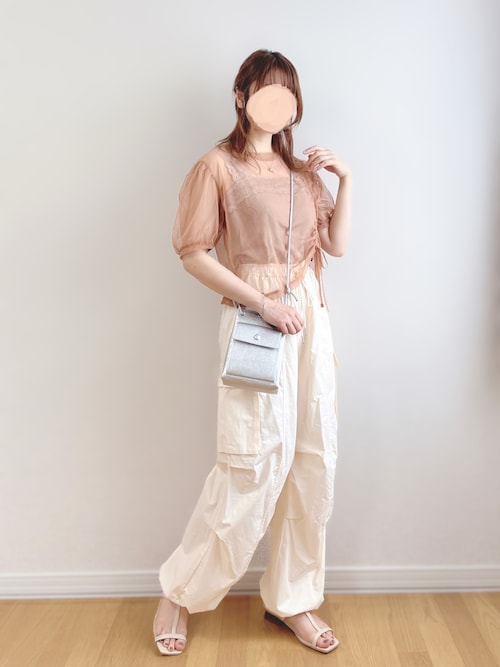 𝚊𝚛𝚒𝚗𝚊ᙏ̤̫͚.* 𖥧⚘さんのコーディネート