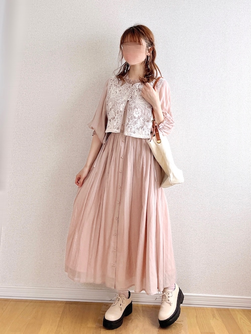 𝚊𝚛𝚒𝚗𝚊ᙏ̤̫͚.* 𖥧⚘さんのコーディネート