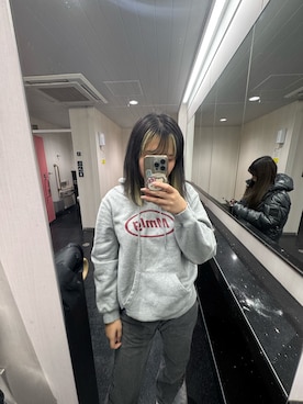 「ロゴパーカー」｜aさん（レディース・165cm）の春コーディネート