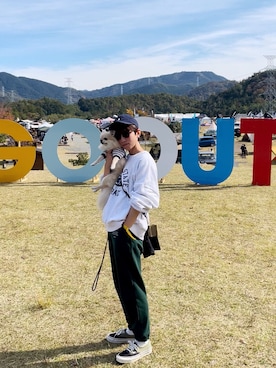 「アイテム（スウェットパンツ、レッド系）」を使った、miki__072さん（レディース・165cm）の秋コーディネート