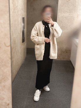 「LOWRYS FARM（ローリーズファーム）のアイテム（カーディガン/ボレロ、ホワイト系）」を使った、hana.さん（レディース・165cm）の冬コーディネート