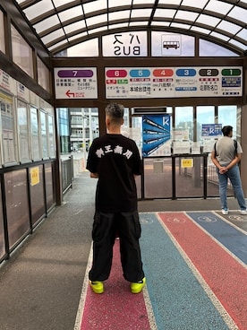 「Needles（ニードルス）のアイテム（その他パンツ）」を使った、俊彥君さん（メンズ・179cm）の秋コーディネート