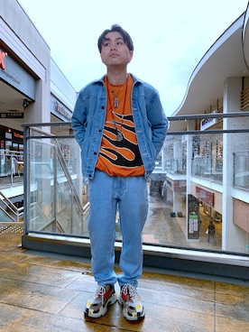 「AVIREX（アヴィレックス）のアイテム（デニムジャケット）」を使った、三品文哉さん（メンズ・164cm）の春コーディネート