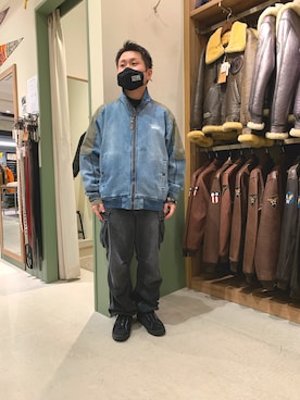 「TYPE BLUE（タイプブルー）のアイテム（ミリタリージャケット）」を使った、三品文哉さん（メンズ・164cm）の秋コーディネート