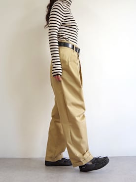 「アイテム（モカシン/デッキシューズ）」を使った、EMC リテール事業部さん（レディース・168cm）の秋コーディネート