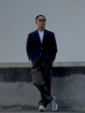 「NEW BALANCE（ニューバランス）のアイテム（スニーカー、グレー系）」を使った、としかつさん（メンズ・171cm）の冬コーディネート