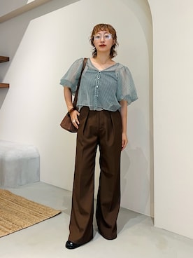 「ブラウンパンツ」｜Yoshida Aoiさん（レディース・155cm）の夏コーディネート