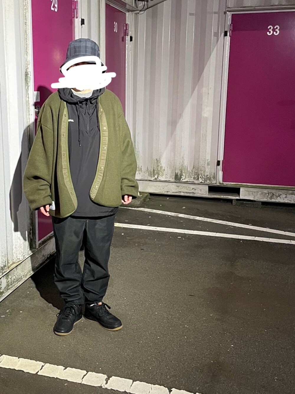 「descendant、FCRB、fcrealbristol、F.C.Real Bristol、SOPHNET.、NIKE、カジュアルコーデ」｜「DESCENDANTのアイテム（その他アウター、グリーン系）」を使った、0309さん（レディース・155cm）の秋コーディネートの1枚目の写真