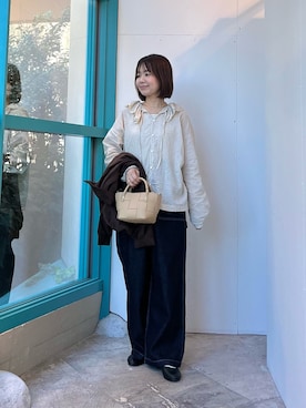 「かぐれ（カグレ）のフリルネックドットブラウス（シャツ/ブラウス、ホワイト系）」を使った、くずみさん（レディース・159cm）の秋コーディネート