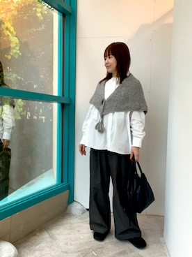 「アイテム（ストール/ショール）」を使った、くずみさん（レディース・159cm）の秋コーディネート
