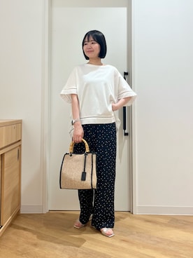 「URBAN RESEARCH DOORS（アーバンリサーチドアーズ）のハシゴレースドッキングプルオーバー（Tシャツ/カットソー、ホワイト系）」を使った、くずみさん（レディース・159cm）の夏コーディネート