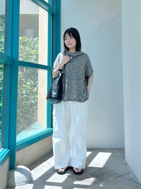 「かぐれ（カグレ）のリネンコットンスカーフニット（ニット/セーター、ブラック系）」を使った、くずみさん（レディース・159cm）の春コーディネート