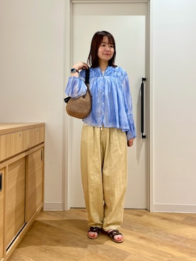 「URBAN RESEARCH DOORS（アーバンリサーチドアーズ）のカッティングサンダル（サンダル、ブラウン系）」を使った、くずみさん（レディース・159cm）の春コーディネート