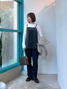 「URBAN RESEARCH DOORS（アーバンリサーチドアーズ）の『UVカット/イージーケア/抗菌防臭』『UR TECH』完声シルケットロングスリーブ Tシャツ（Tシャツ/カットソー、ホワイト系）」を使った、くずみさん（レディース・159cm）の秋コーディネート